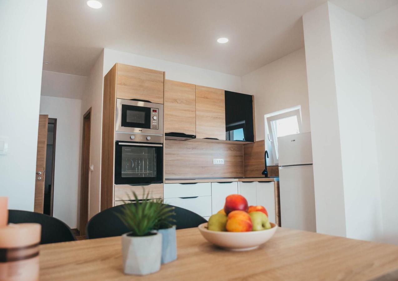 Apartments Nina ブリスト エクステリア 写真